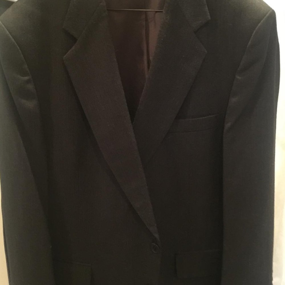 Stafford Worsted Wool Mens Dress suit  Charcoal/Black Beautiful
